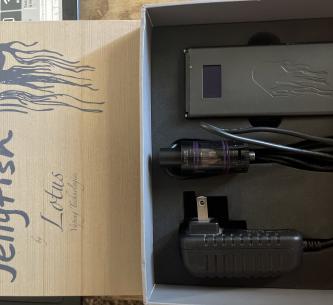 Jellyfish box mod w/tank and charger